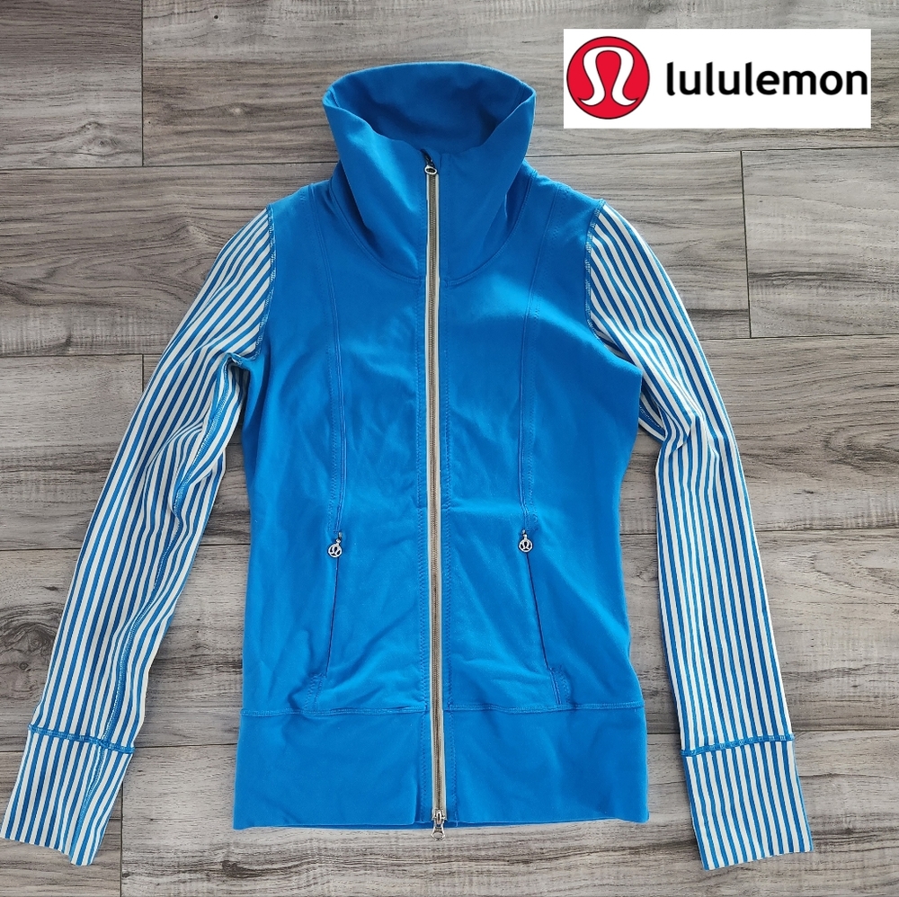 Lululemon Athletica Blue Stripped Zip-up Jacket